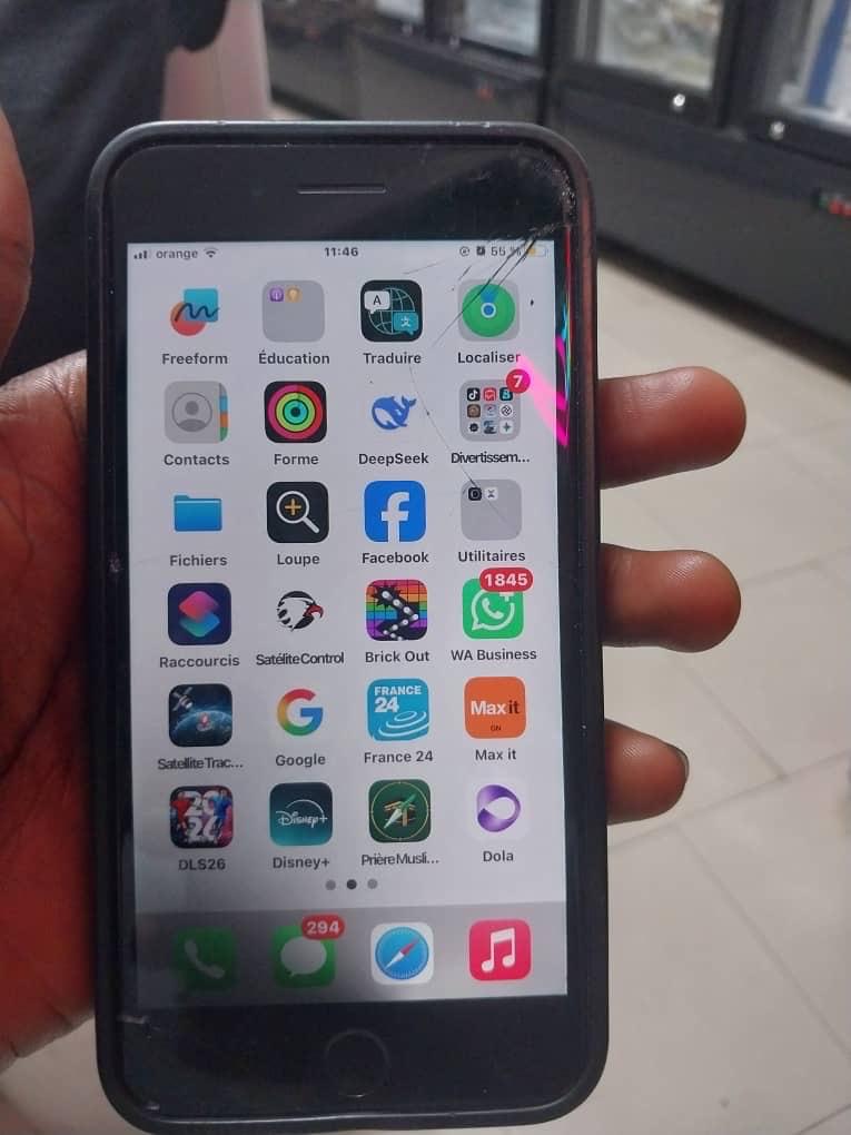 Aiphone 8 plus