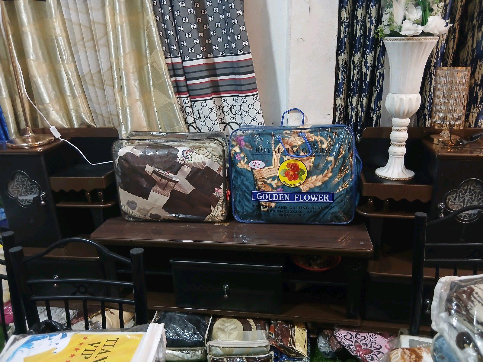 Mobilier et textiles pour la maison